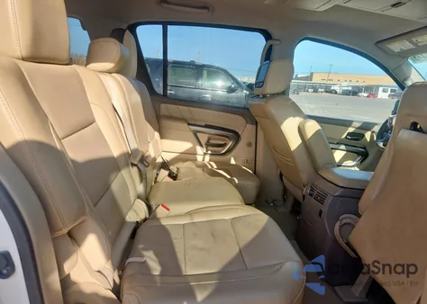 2015 Nissan Armada Sv z USA, uszkodzony, nr VIN 5N1BA0ND5FN621288